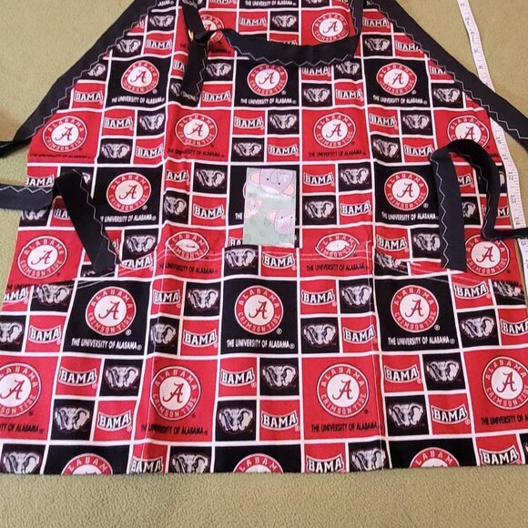 Alabama Crimson Tide apron with 3 pockets 27 inch tie straps #handmade - Picture 2 of 4